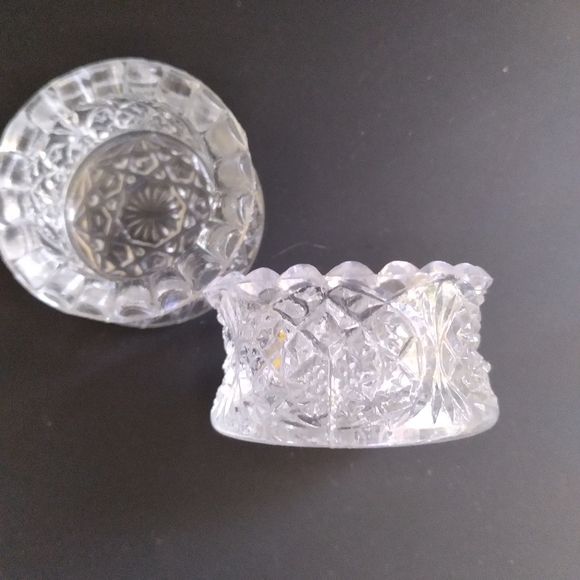 Antique STYLE Pattern Salt Cellars by The Higbee Glass Co. circa 1910-1915… - Picture 8 of 13